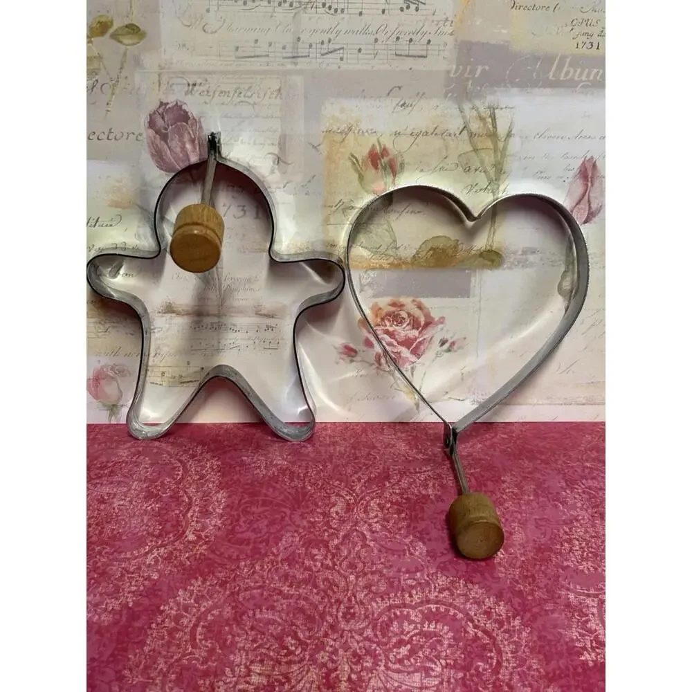 Vintage Metal Cookie‎ Cutters w/ Wooden Handles